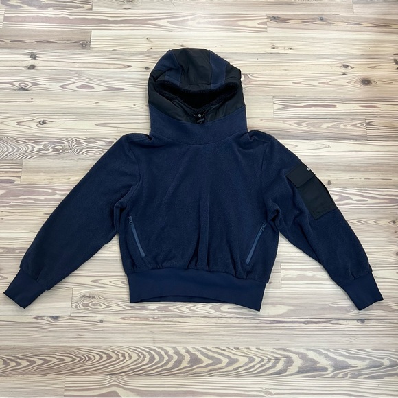 Alo Yoga Chill Pullover Hoodie - Picture 4 of 8